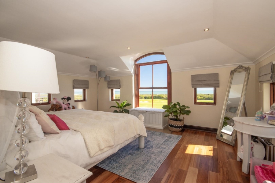 5 Bedroom Property for Sale in Atlantic Beach Golf Estate Western Cape